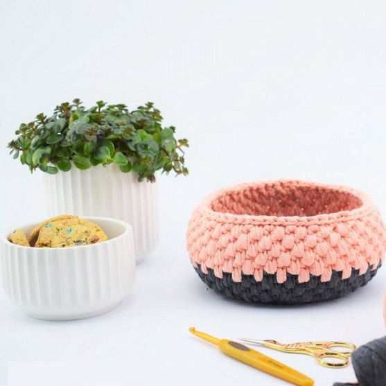 Gehaakt Ribbon-mandje
4