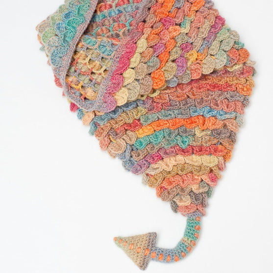 8024-382 - Baby trappelzak drakenstaart
4