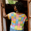 Suncatcher - Intarsia T-Shirt met Vierkante Hals
6