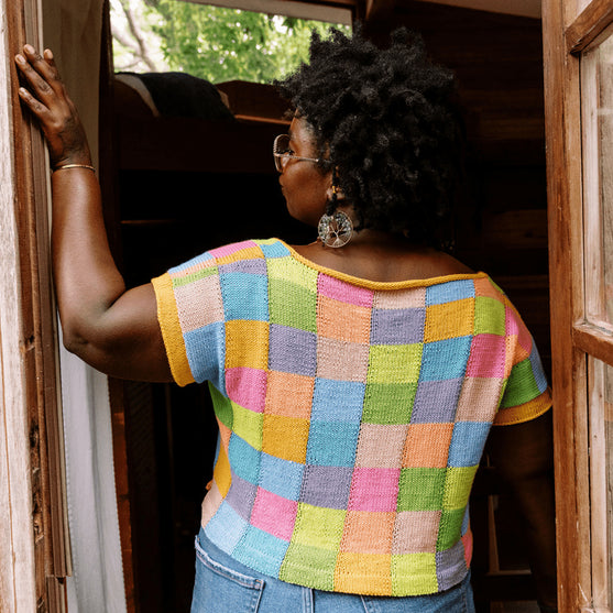 Suncatcher - Intarsia T-Shirt met Vierkante Hals
6