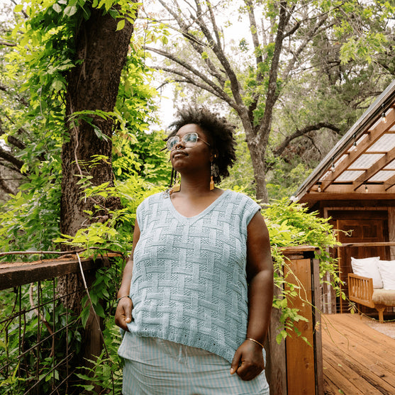 Calme Top - Mouwloze Top in Mandensteek
5