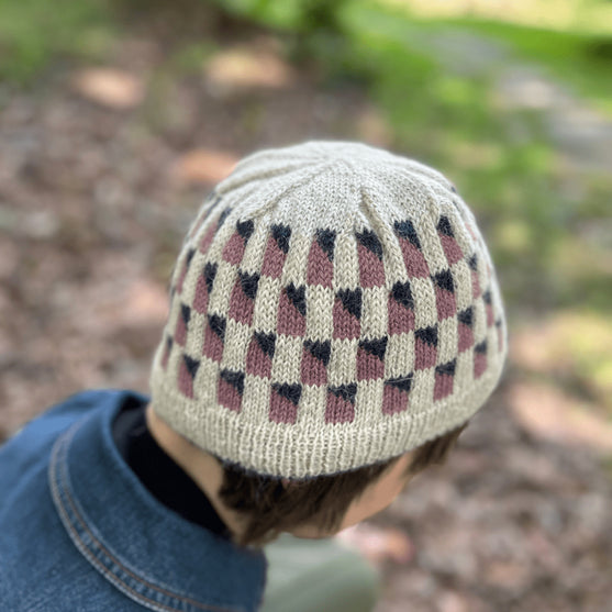 Tipsy - Beanie
3
