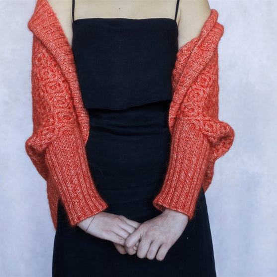 Vatra - Bolero met Kabels
6