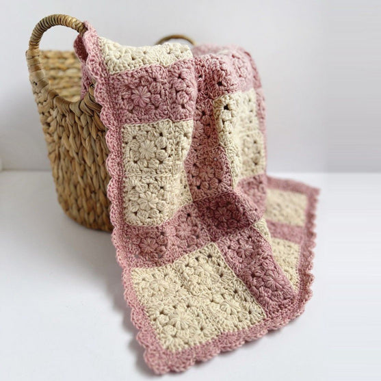 Heirloom Bloom - Baby Deken
4