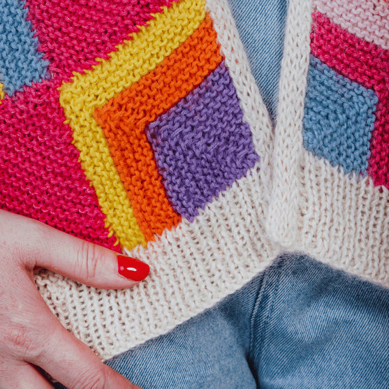 No Shades of Grey - Vest - Breipatroon
8