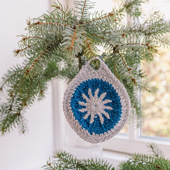 Shiny Bauble - Kerstboomversiering
2