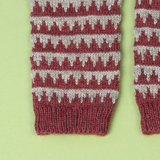 Armwarmers met inbreipatroon
7