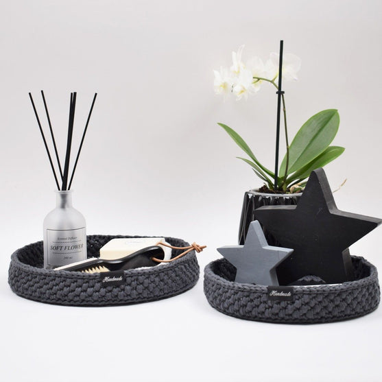Decoratiemanden met ronde leren bodem
3
