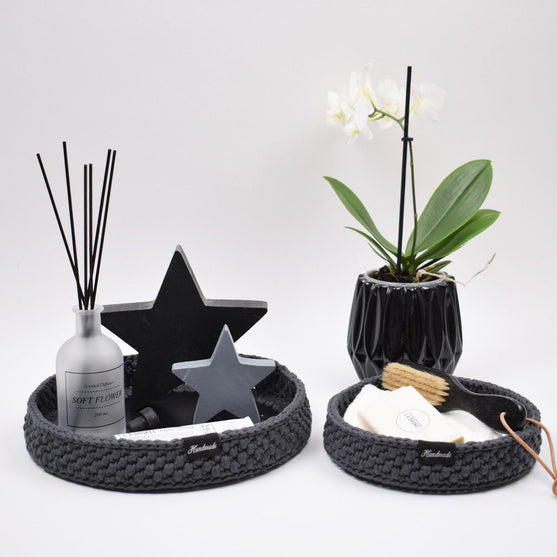 Decoratiemanden met ronde leren bodem
4