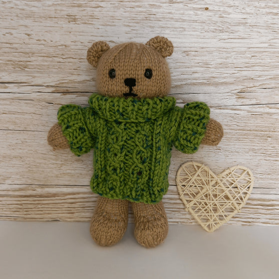 Bear in Sweater
2