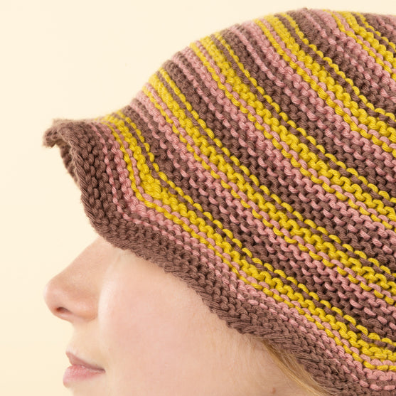 Sopka - Zonnehoed met rand
4