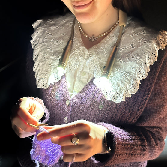 Neklamp Deluxe - Champagne - Hobbii
8