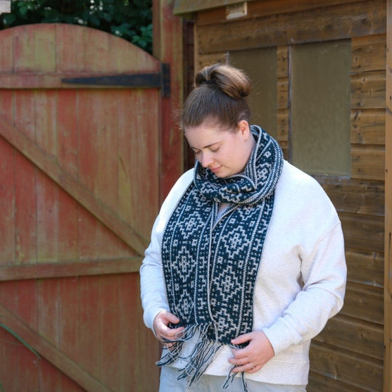 Ancient Ruin - Sjaal
3