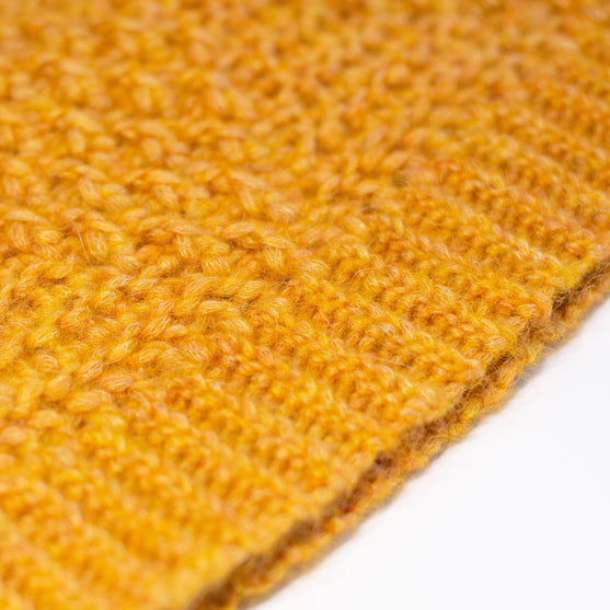 Beehive - Sjaal en beanie
8