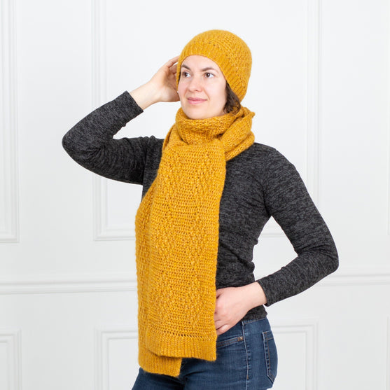 Beehive - Sjaal en beanie
2