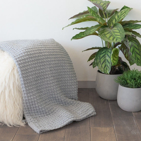 Homely Vibes - Plaid
3