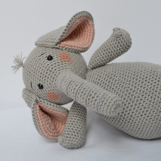 Olifant Elliot
2