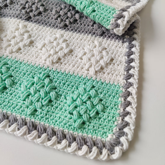 Diamond Bobble - Plaid
6