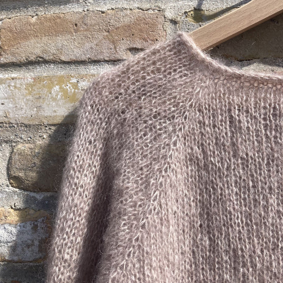 Summer Lotus - Trui
6