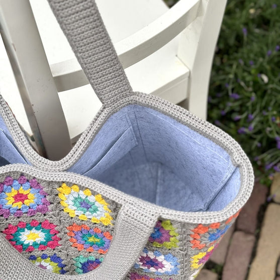 Flower Square - Tas
5