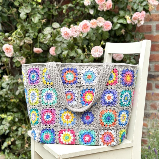 Flower Square - Tas
6