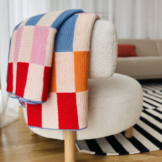 Hilma - Plaid
4