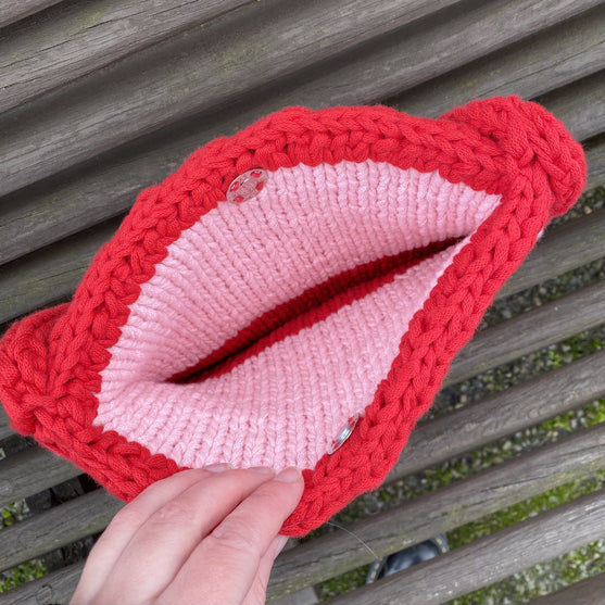 Twisted Love - Tas
4