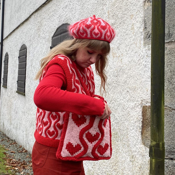 Twisted Love - Baret
3