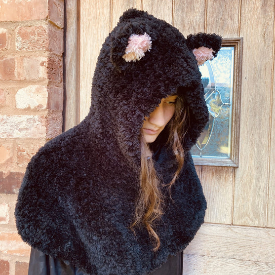 Hooded Cat - Cape
1