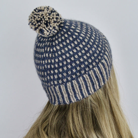 River Stone - Muts
2