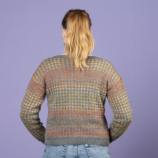 Pi - Sweater met stippen
3