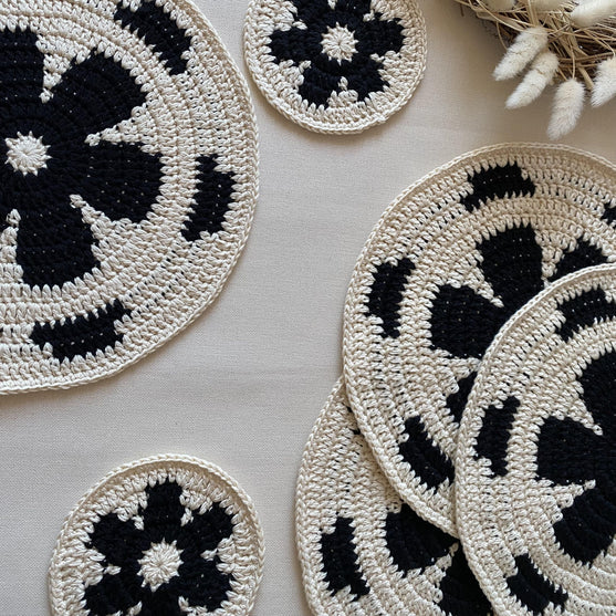 Mary - Placemat
3