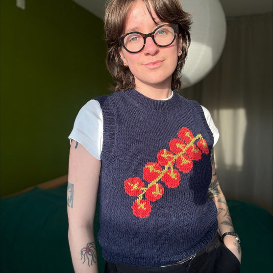 Cherry Tomato - Vest
6