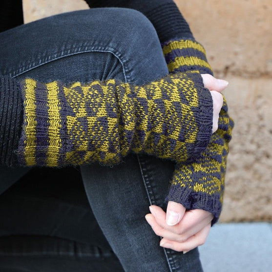 Polswarmers met ruitpatroon
1