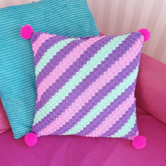 Kawaii Ijshoorntje - Kussen
2