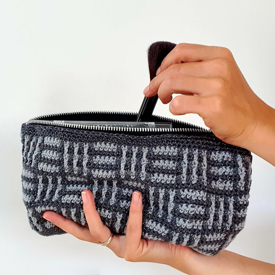Checker - Makeuptasje