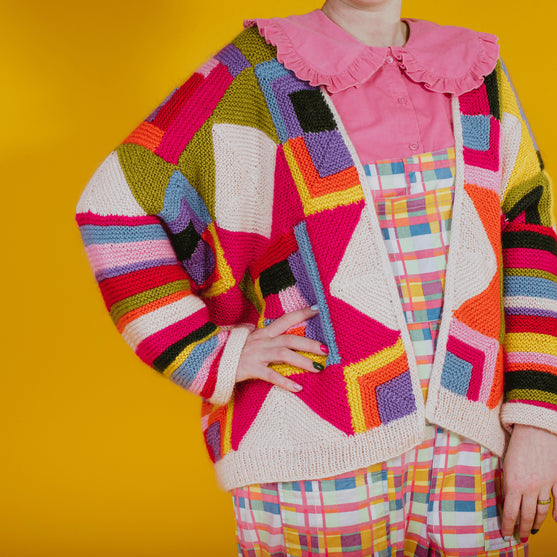 

No Shades of Grey - Vest - Breipatroon
3