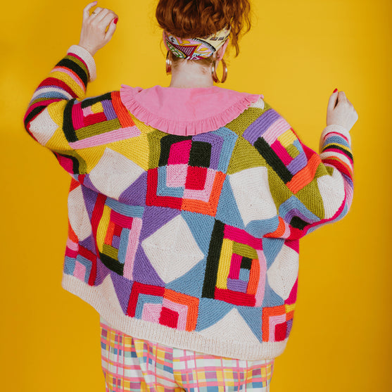 

No Shades of Grey - Vest - Breipatroon
2