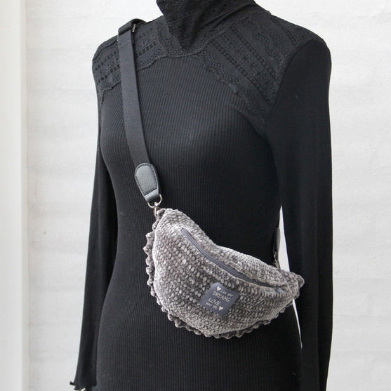 

Crossbody/Belt bag - Velvet
2