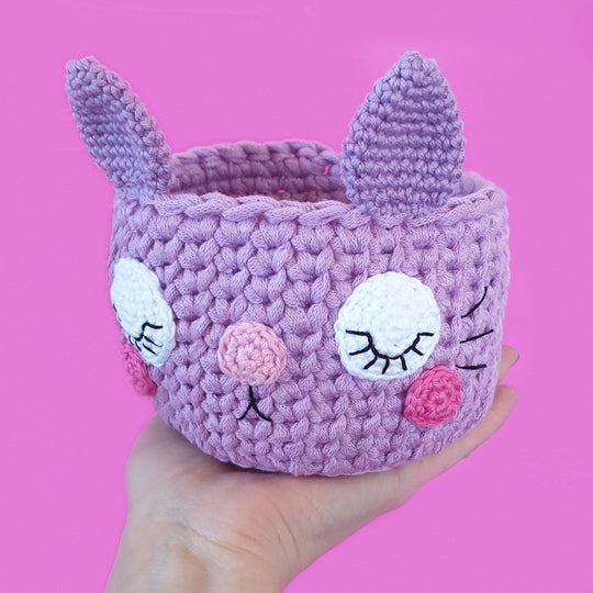 Kawaii Cat - Basket
