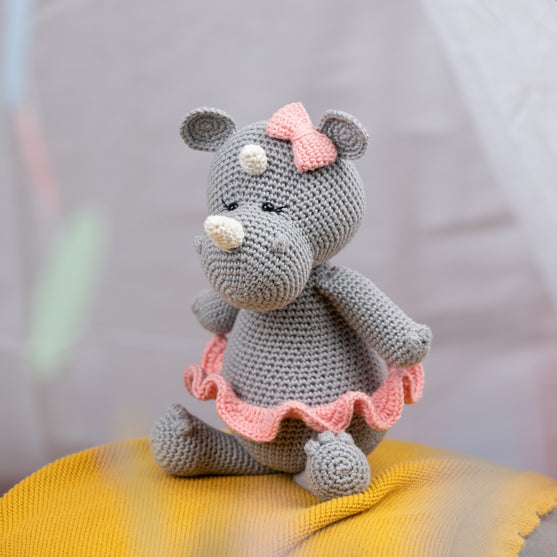 

Neushoorn Hollie
6