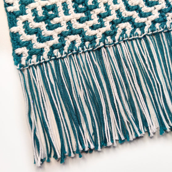 

Tangled Tides - Wandhanger
3