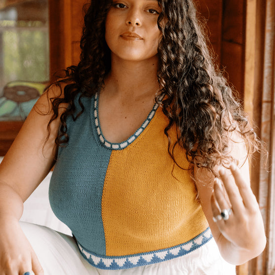 

Bevelled Tank - Mouwloze Intarsia Top
5