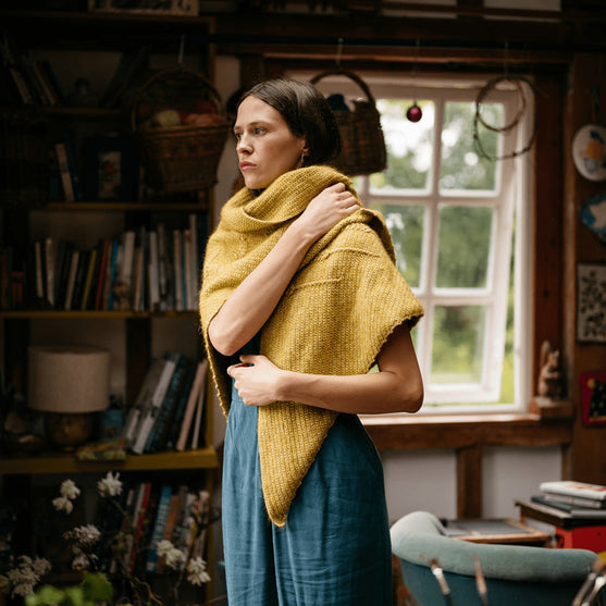 

Heart of Gold - Driehoekige Sjaal met Textuur
2
