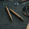 

Ginger Regal - Verwisselbare Rondbreinaaldenset - Berken - KnitPro
7