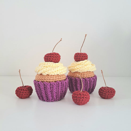 

Cupcakes met kersen
1