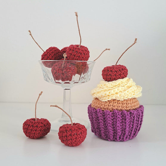 

Cupcakes met kersen
2