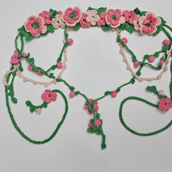 

Garden Fae - Haarband met Bloemen
5