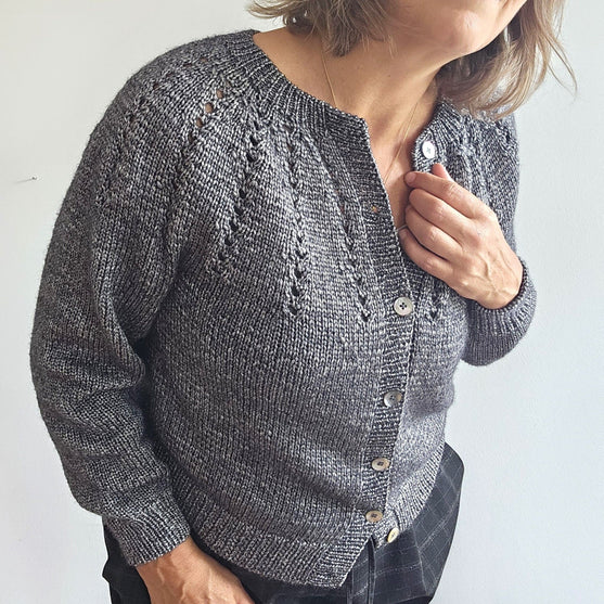 

Valdis - Vest
2