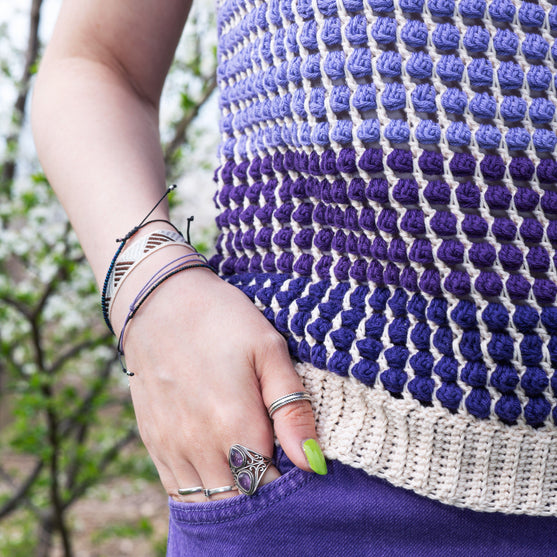 

Bobble Up - Shirt
4